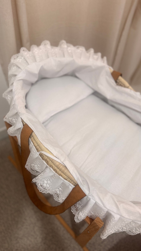 گهواره حصیری با چوب روس
