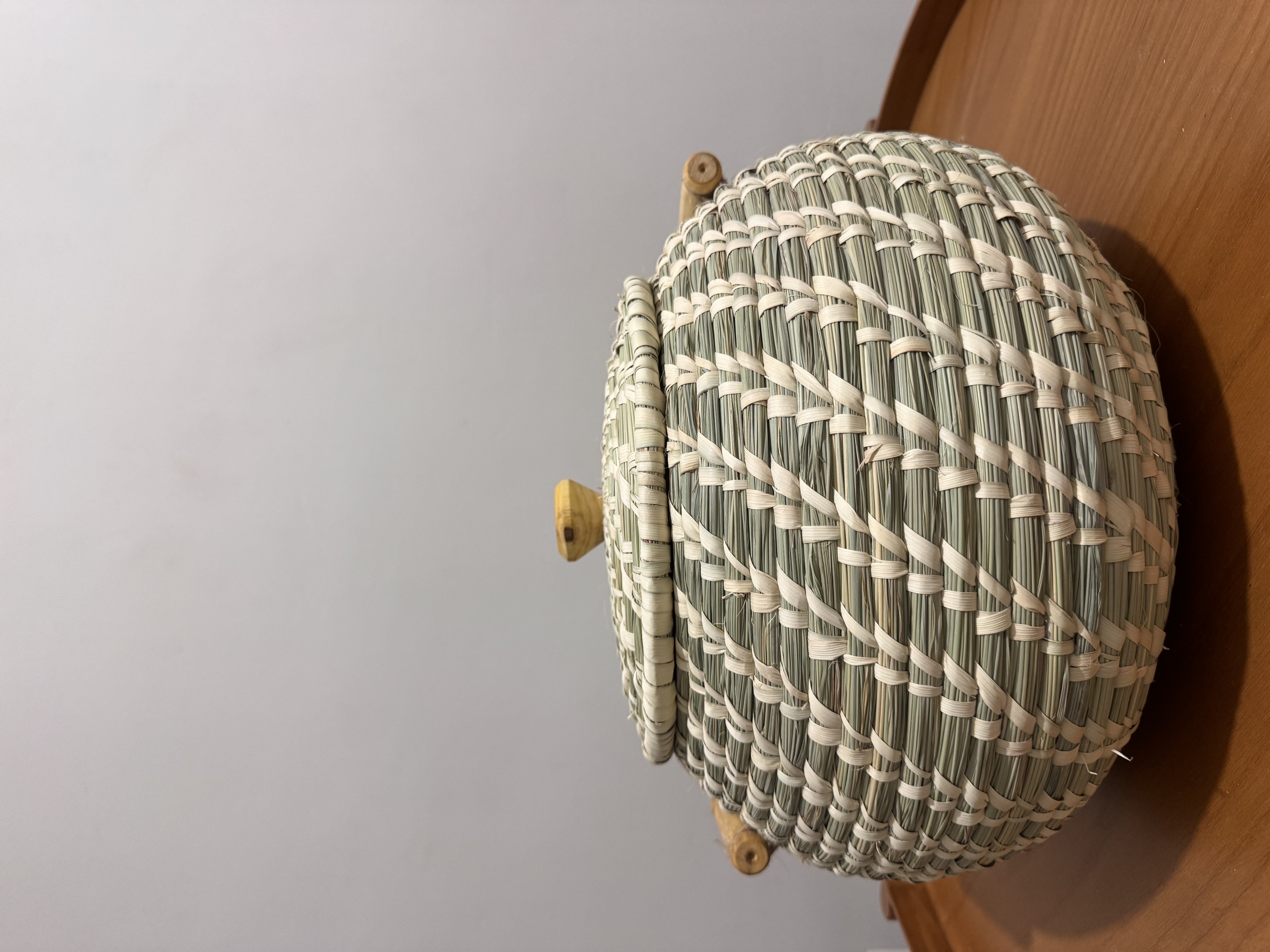 سطل برنج گندمی